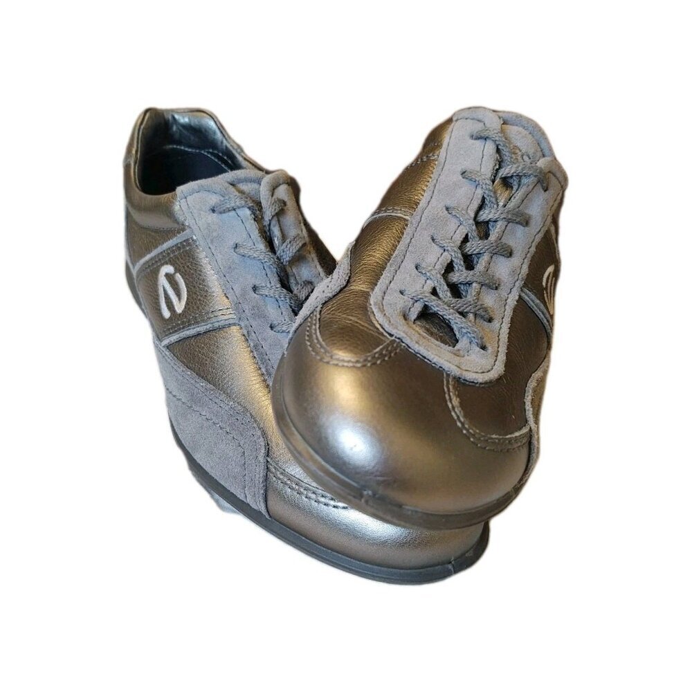ecco Life Sneaker Buffed Silver/Titanium Life Tie Shoe Women's EU 36 US 6 - Picture 2 of 16